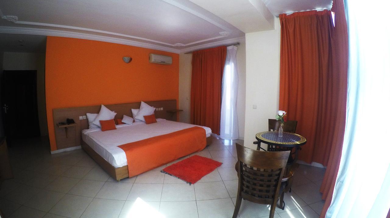 Hotel Aymen Sidi Slimane Extérieur photo