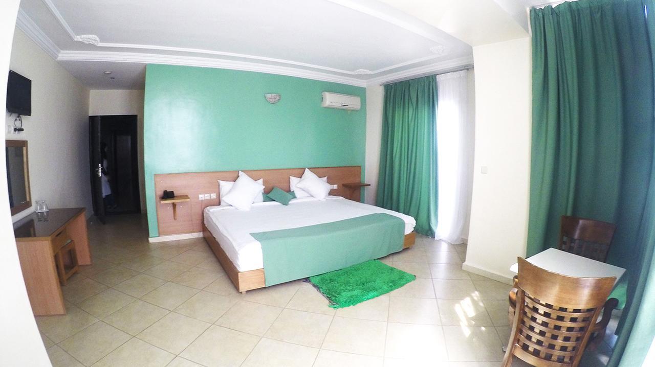 Hotel Aymen Sidi Slimane Extérieur photo